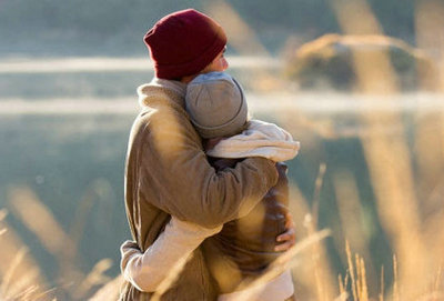 爱是一个磁场,如果它束缚了他,那么最好吸引他1