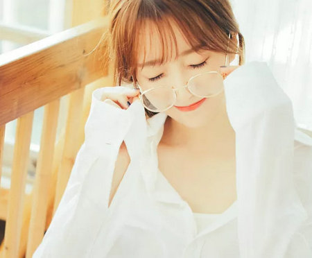 一辈子过日子并不容易。不要总是委屈自己来温暖别人