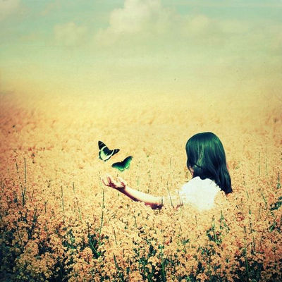 悲伤和美丽的句子:华丽的外表换来孤独的痛苦1