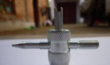 自行车放了气门芯歇后语