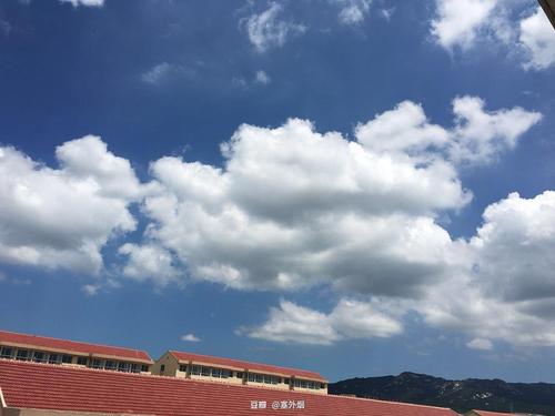 关于白云的寓言