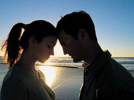 感情是最无奈的，过去不会纠结，未来可以期待