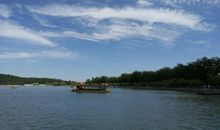 关于湖水的比喻句