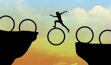 唯美励志的句子短的：生前何必久睡，死后自会长眠