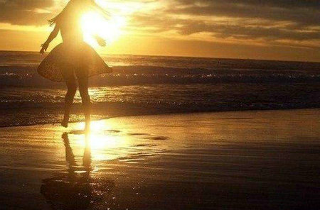 生活中到处都有惊喜,也许指日可待,你可以再得到一份礼物