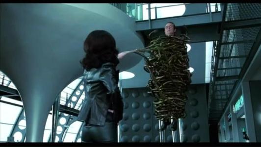 黑色经典3线男子