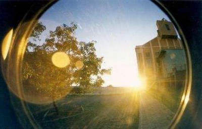 阳光永远是无私的，总是照亮需要温暖的人1