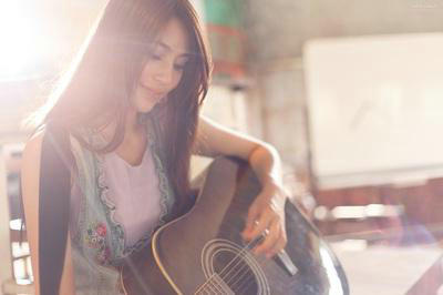 虽然生活会遇到100种困难，但必须有101种使自己快乐的方法