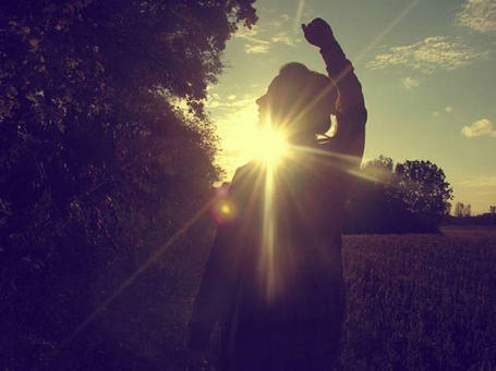 争取到最后，胜利者是最后一个笑的人。 1个