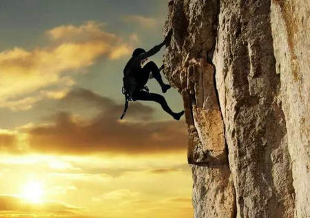 只要生活中有挑战,我们就会陷入困境