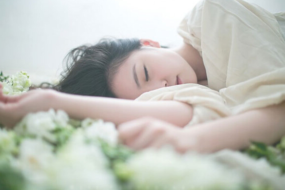 关于描述爱的伤害的句子的描述