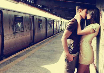 爱情句子的简短图片：爱不是强迫，幸福不是天赐之物1