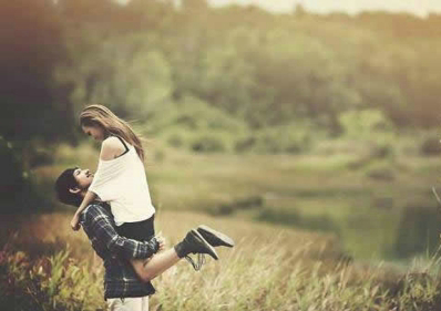 爱情短文：爱情不是强迫，幸福不是天赐