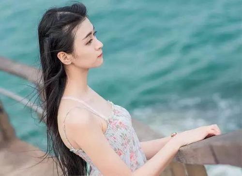 在片刻中发送悲伤的句子