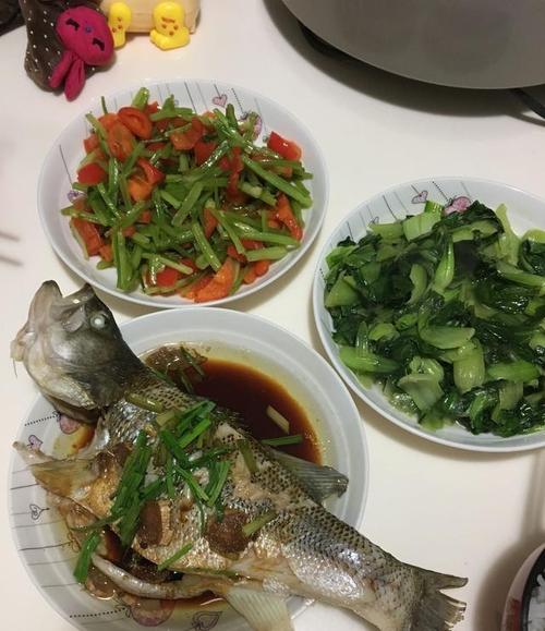 在朋友圈中谈论美食