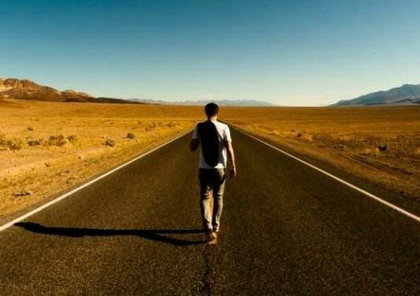 我很普通，我会更好，我会努力，你呢？