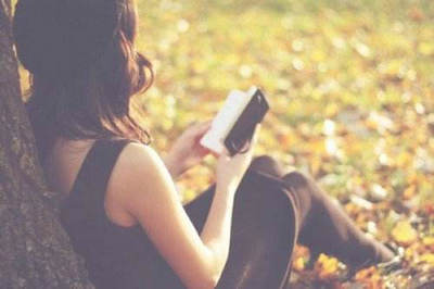 让我们谈谈孤独和悲伤的句子:我曾经很寂寞,但偶尔会抱抱