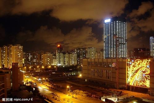 描述城市夜晚的句子