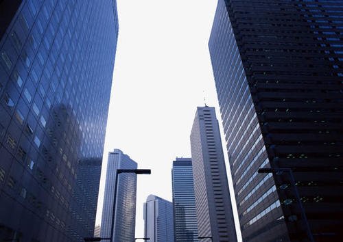 高层建筑的隐喻