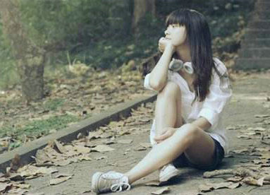 成熟的人生感的句型图：人生就像一个文具盒，我们每天都放笔