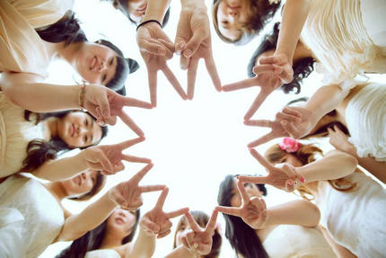 青春之后,我知道青春是什么,直到明白疼痛是什么,我才会感到忧郁。 1个