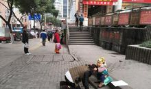 父亲向儿子磕头歇后语