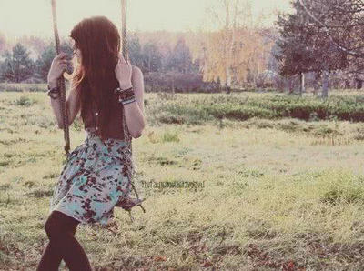 恋爱中没有人是非，我只能怪我自己愚蠢