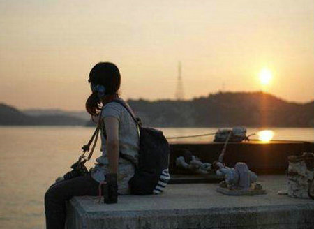 没有人会注意,悲伤和悲伤只对自己可见1