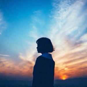 中年男子的签名