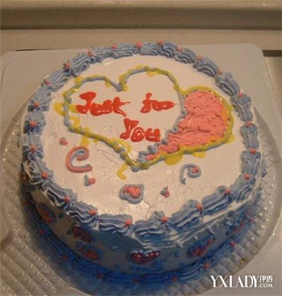 生日蛋糕8字有趣的祝福