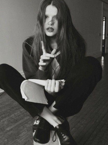 悲伤的爱一个人忽略的悲伤的话