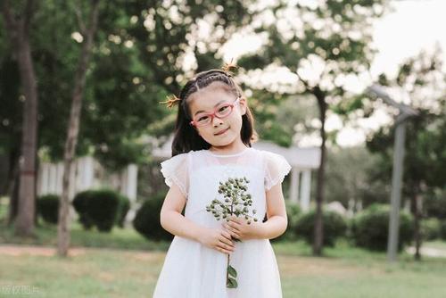 用来描述孩子们开心的句子用来描述孩子们开心的句子