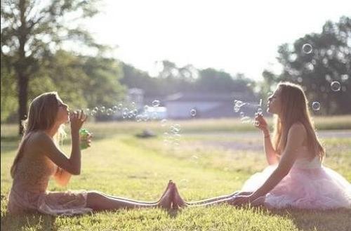 用来描述女友在一起快乐的句子用来描述女友在一起快乐的句子2