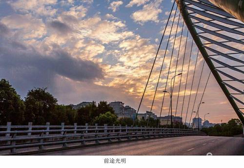 没有工作，从一开始就前景光明