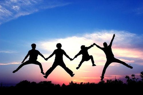 青春是我们最大的资本，也是我们最大的敌人