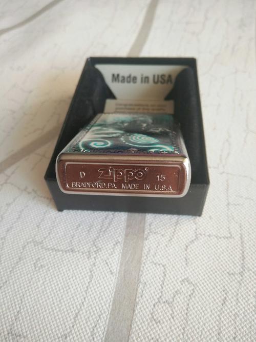 经典语录:让自己开心的秘诀:不要总是期望每个人都对你感到满意