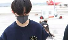 我们都在马不停蹄，也别忘了挥手道别