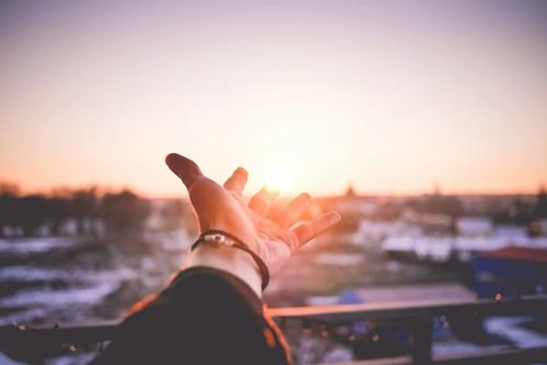 深入的好文章：世界正在悄悄地奖励那些善良的人