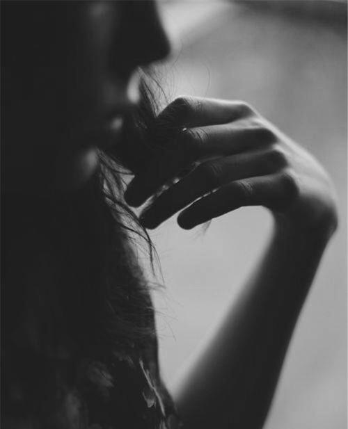 我最想让人们哭泣的感性句子，逐句辱骂心，看完后泪流满面！