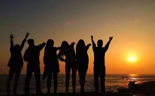 告诉你的孩子为什么他们必须上大学