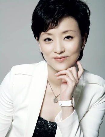 杨澜:别把精力放在孩子身上