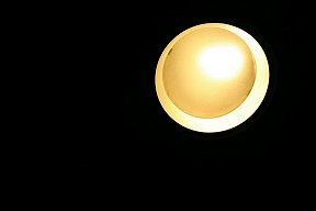 给自己点燃一盏灯