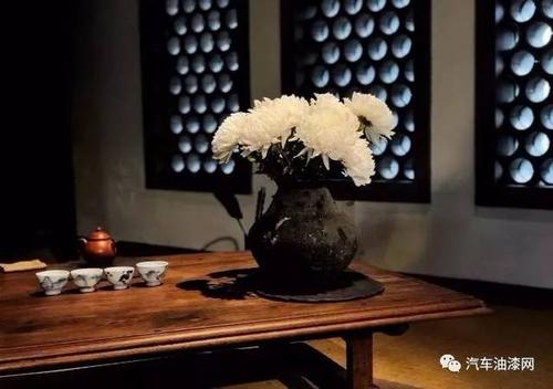 少说话是修养，能说话是修养