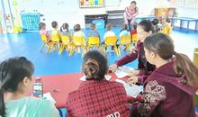 天才”张维加：爸爸的胸膛是我成长的港湾