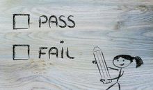 如果不坚持，到哪里都是放弃