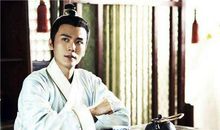 刀尖指向父亲的胸膛