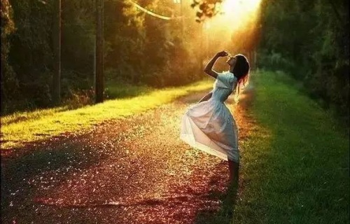 知道但不问是修养,知道但不聪明