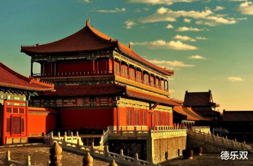 不要跌倒在你面前的绊脚石,生活更广阔