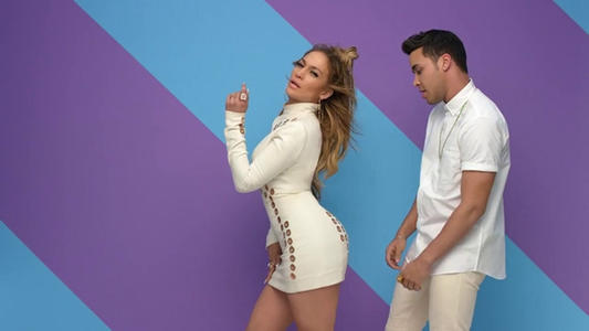 正面越懒，背面越尴尬