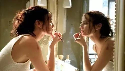 那人告诉妻子我们应该离婚！女人对丈夫这样说...